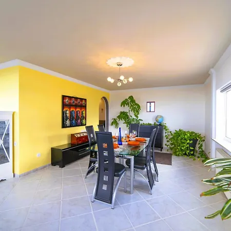Madora - Private Pool, Amazing Garden, Sea View & Quiet Location Villa